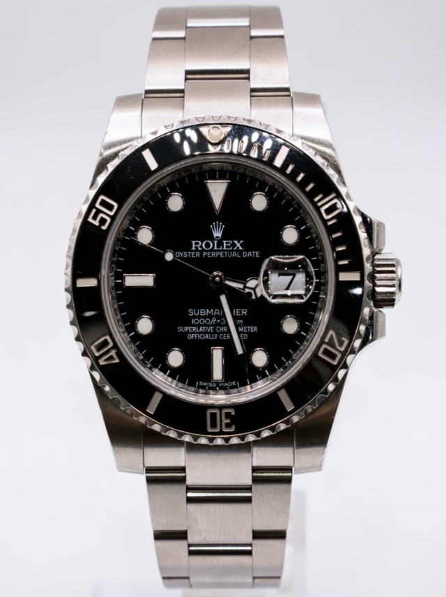 Pre-Owned Rolex Submariner