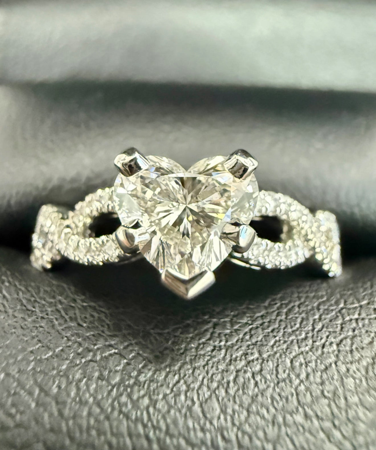 1.02ct Natural Heart Diamond Ring