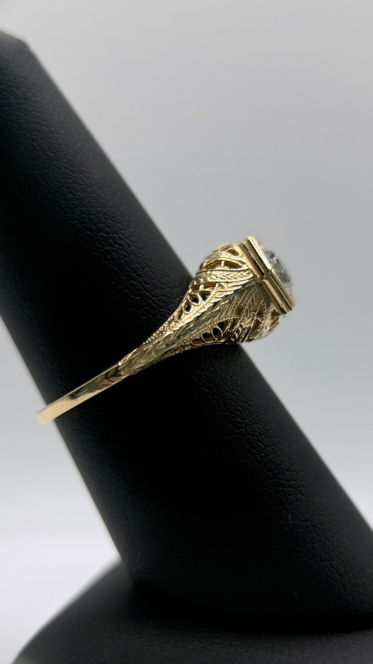 14K Yellow Gold Antique Ring