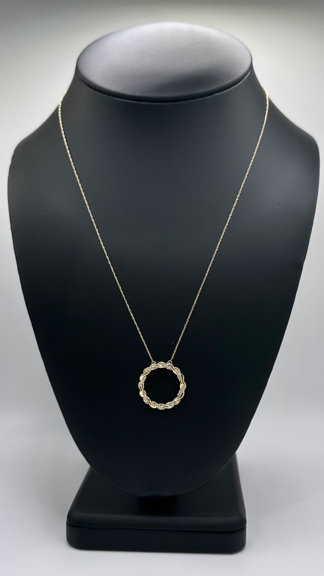 10K Yellow Gold .25ctw Diamond Circle Necklace