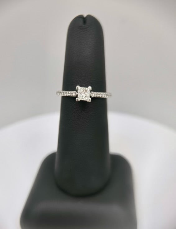 14k White Gold .4ct Natural Diamond Engagement ring