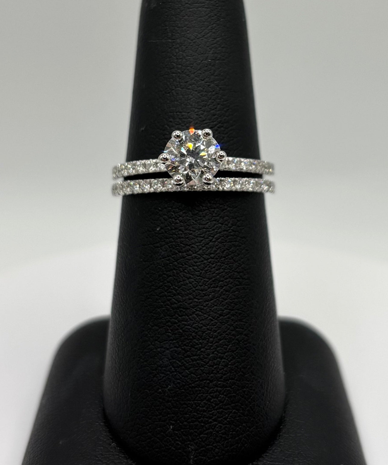 14K White Gold Lab Grown Round with Band Setting